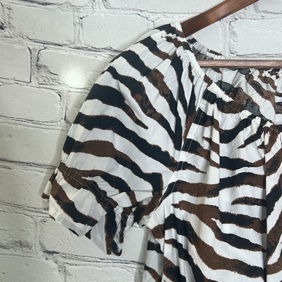 J. Crew Brown & White Zebra Print Puff Sleeve Top Size Medium - Picture 3 of 11
